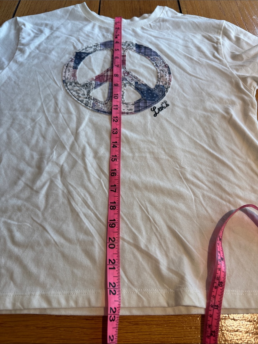 Levi's White Tee with Red & Blue Patchwork Peace Graphic - Picture 6 of 6